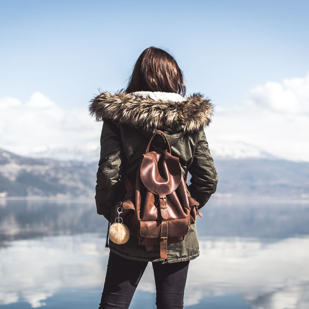 girl looking far